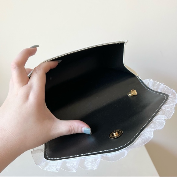 Vintage Y2K 90s lace clutch - Picture 5 of 5